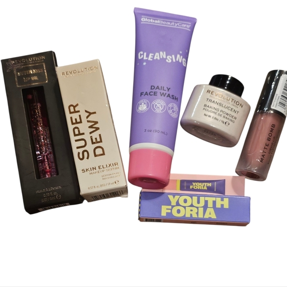 Revolution Super Dewy Skin Elixir